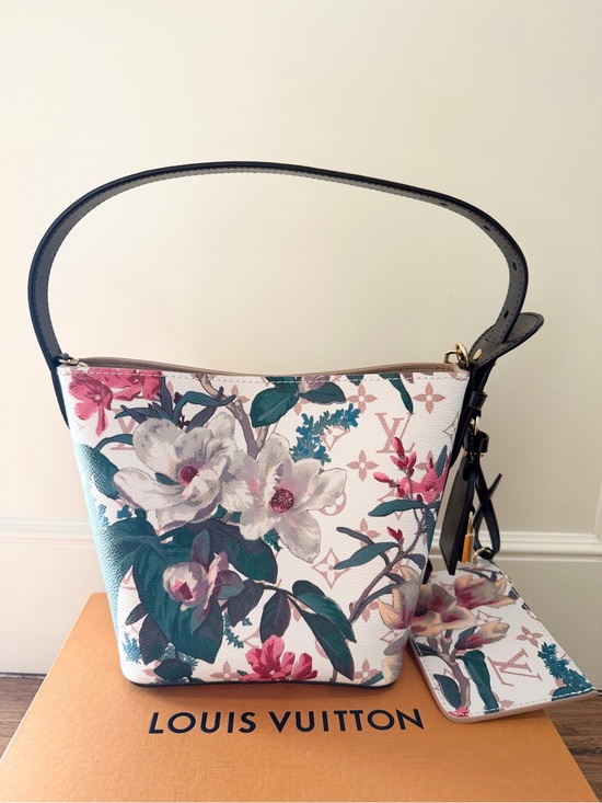 Louis Vuitton Handbags - ❤️ Louis Vuitton LV Monogram Eden All In Bag
